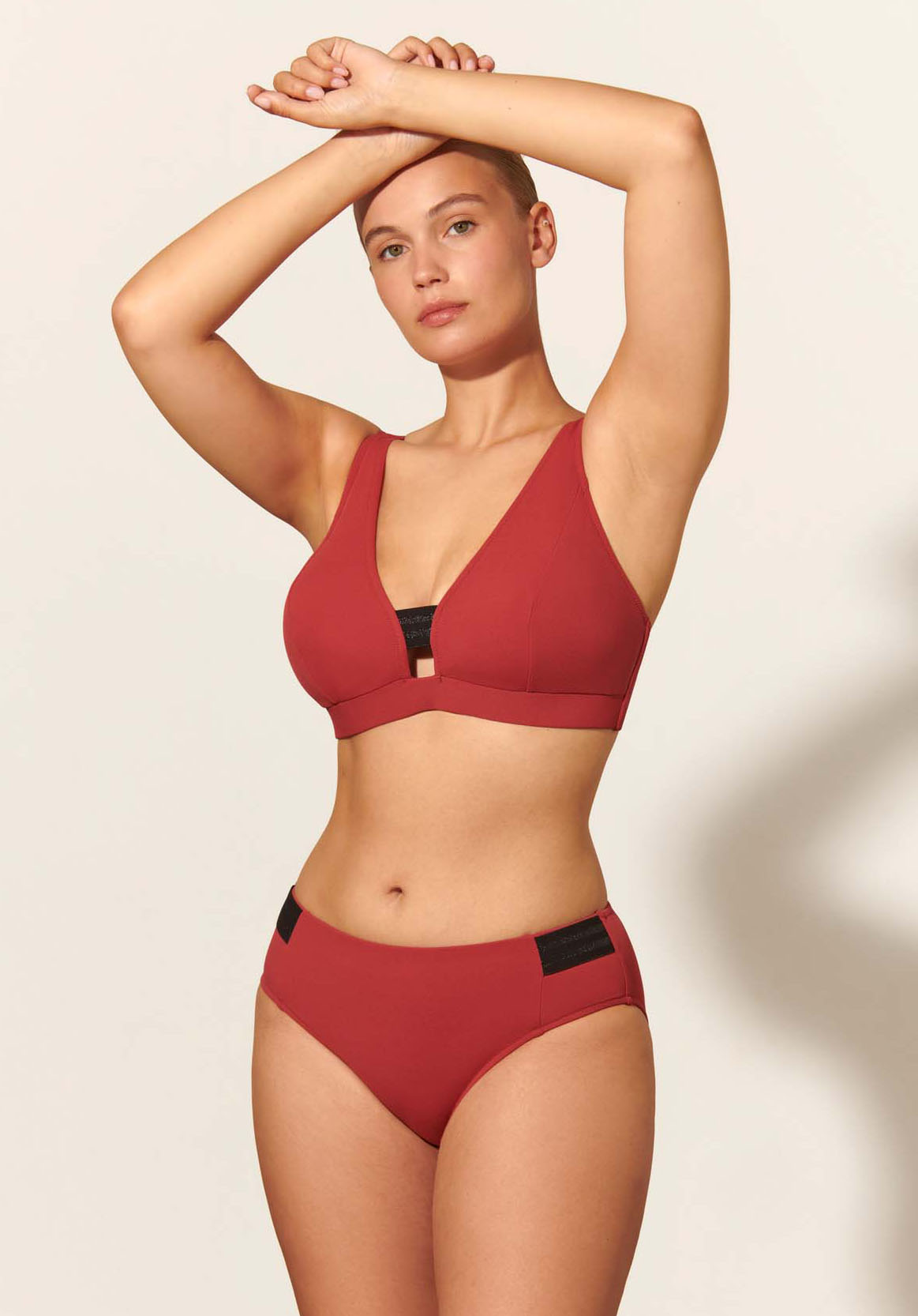 BIKINI REDUCTOR TRIANGULAR DAPHNE COPA D BIKINI REDUCTOR TRIANGULAR DAPHNE COPA D - Imagen 3