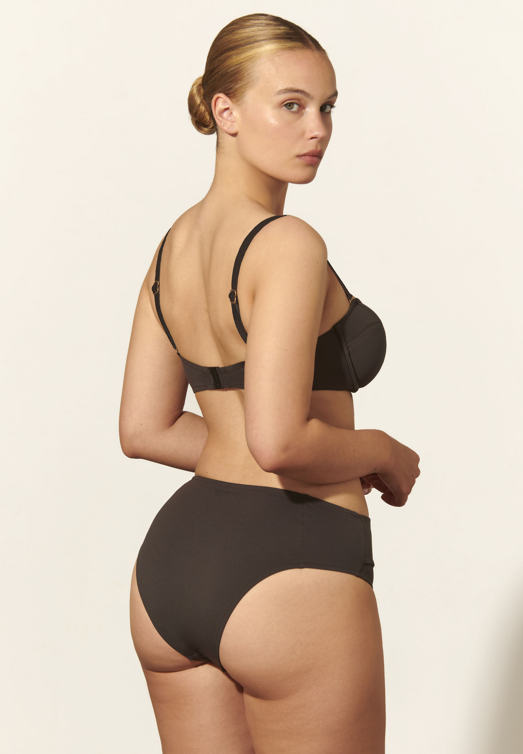 BAÑADOR ESCOTE REDONDO MALENA - 50/110, LISO PETRÓLEO BIKINI REDUCTOR MALENA COPA D - Imagen 2